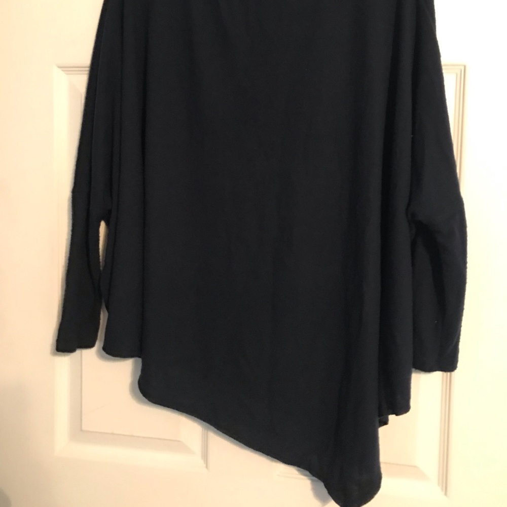 Navy sweater - Picture 3 of 3